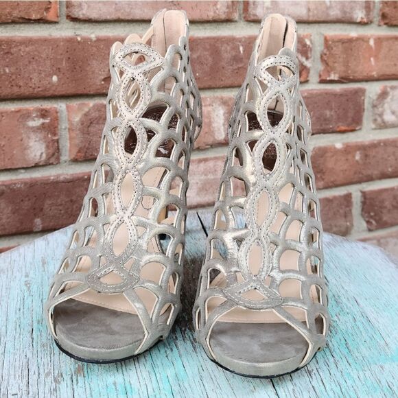 NWOT Vince Camuto Metallic Gold Silver Pewter Mermaid Sandal Open Toe Cocktail - Picture 8 of 12